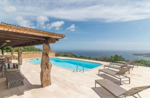 Pantogia Villa | 250 m² Villa ∙ 5 bedrooms ∙ 9 guests