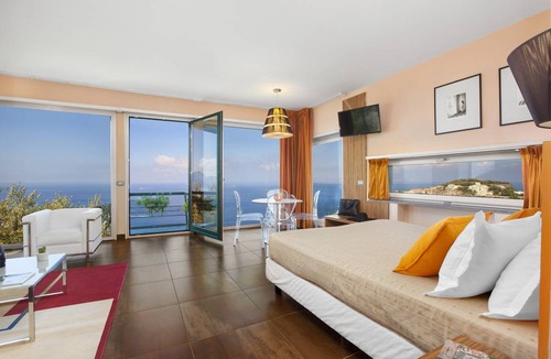 Schiazzano Villa | 250 m² Villa ∙ 12 bedrooms ∙ 24 guests