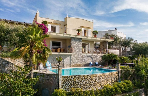 Schiazzano Villa | 250 m² Villa ∙ 5 bedrooms ∙ 9 guests