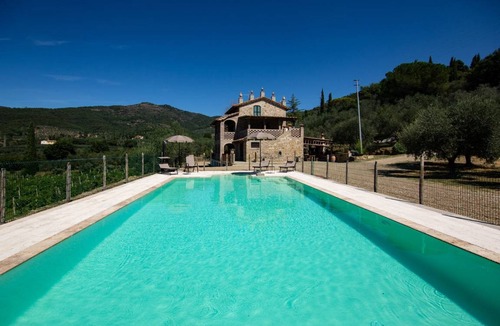 Castiglion Fiorentino Villa | 270 m² Villa ∙ 4 bedrooms ∙ 10 guests