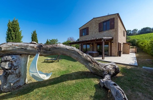 Offida Villa | 280 m² Villa ∙ 3 bedrooms ∙ 8 guests