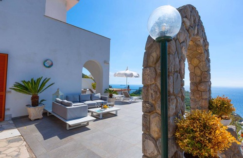 Sirenuse Villa | 280 m² Villa ∙ 4 bedrooms ∙ 10 guests
