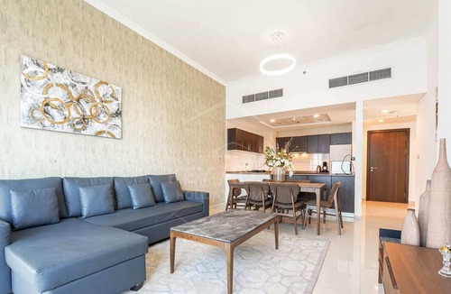Dubai Marina Apartment | 2BR High-Floor with Stunning Views