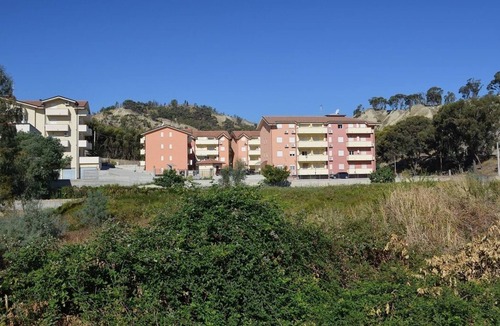 Caulonia Apartment | 3 Bedroomed, Air-conditioned Apartment With Pool View, Wifi & Spacious Balconey