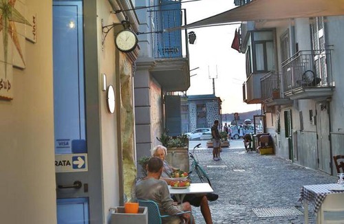 Pozzuoli Bed & Breakfast | 30 m² Bed and breakfast ∙ 3 guests