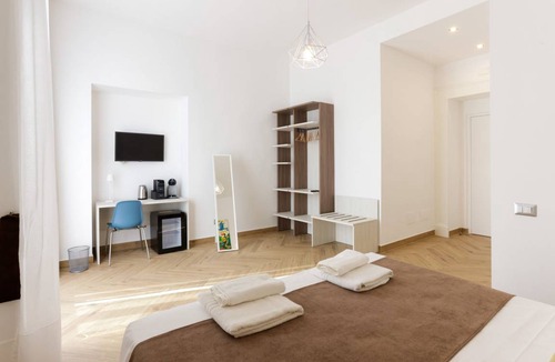 Montecalvario Apartment | 30 m² Studio flat ∙ 1 bedroom ∙ 2 guests