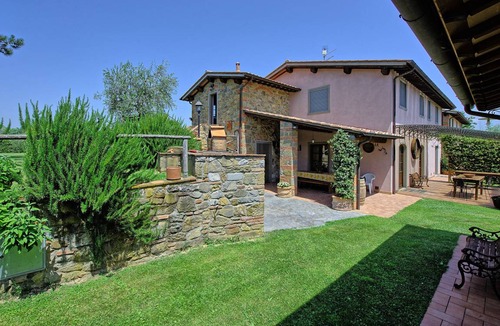 Cavriglia Villa | 300 m² Villa ∙ 4 bedrooms ∙ 12 guests