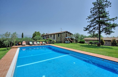 Cavriglia Villa | 300 m² Villa ∙ 4 bedrooms ∙ 12 guests
