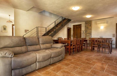 Tredozio Villa | 300 m² Villa ∙ 7 bedrooms ∙ 20 guests