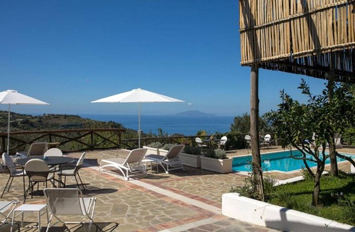 Massa Lubrense Villa | 300 m² Villa ∙ 7 bedrooms ∙ 14 guests