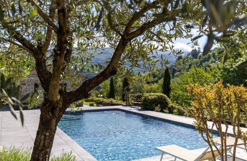 Castel Focognano Villa | 320 m² Villa ∙ 8 bedrooms ∙ 20 guests