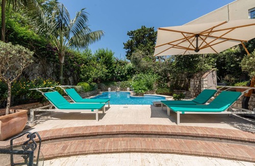 Capri House | 340 m² Farmhouse ∙ 5 bedrooms ∙ 10 guests