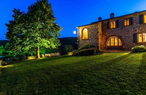 Sarteano Villa | 345 m² Villa ∙ 5 bedrooms ∙ 10 guests