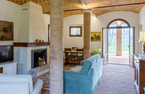 Longiano Villa | 350 m² Villa ∙ 4 bedrooms ∙ 8 guests