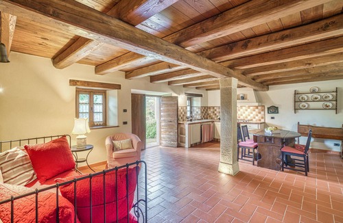 Porrena House | 4 bedroom stunning home in Poppi