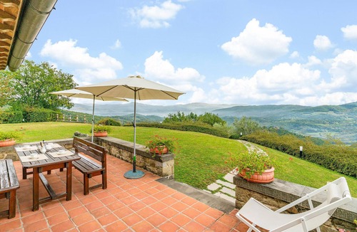 Porrena House | 4 bedroom stunning home in Poppi