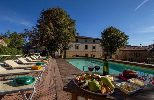 Moggiana House | 400 m² House ∙ 9 bedrooms ∙ 22 guests