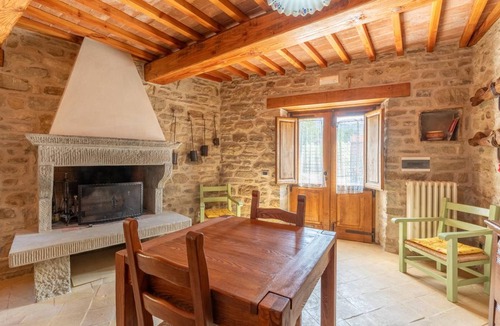 Pieve Santo Stefano House | 400 m² Maisonette ∙ 9 bedrooms ∙ 18 guests