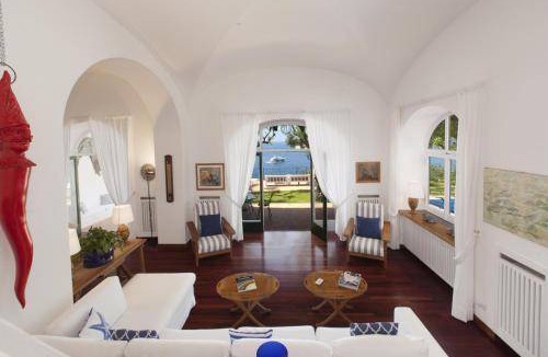 Arienzo Villa | 400 m² Villa ∙ 6 bedrooms ∙ 12 guests