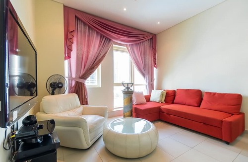 Dubai Marina Apartment | 403 Royal Oceanic · Comfortable One Bedroom in the Marina