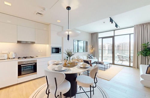 Dubai Apartment | 405 Palace Residence - Chic Two Bed with Creek View