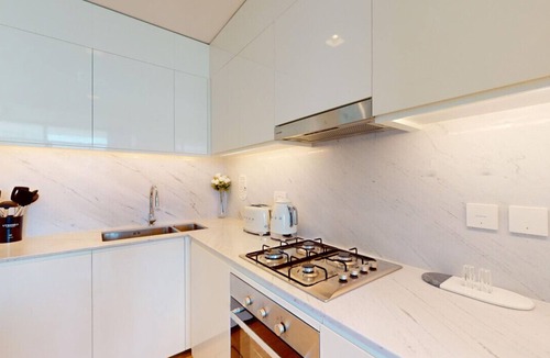 Dubai Apartment | 405 Palace Residence - Chic Two Bed with Creek View