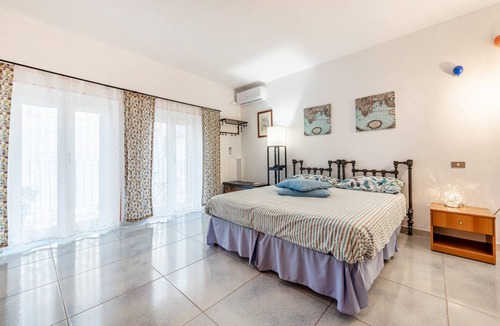 Vibo Valentia Apartment | 42 m² Apartment ∙ 1 bedroom ∙ 2 guests