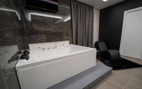 Qualiano Hotel | 45 m² Hotel ∙ 2 guests