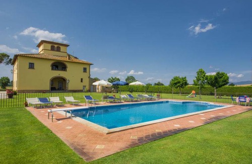 Monte San Savino House | 450 m² House ∙ 6 bedrooms ∙ 15 guests