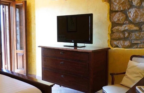 Castelnuovo Parano Hotel | 48 m² Hotel ∙ 4 guests