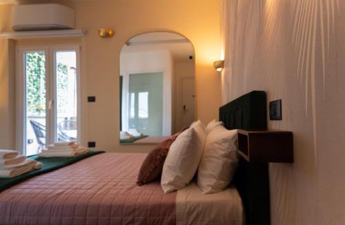 Cosenza House | 5 Sensi - Vasca Idromassaggio, Terrazzo, Fibra Ultraveloce, Parcheggio Coperto su Richiesta