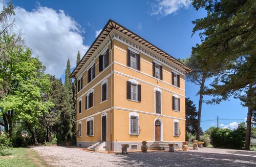 Lidarno House | 500 m² House ∙ 10 bedrooms ∙ 20 guests