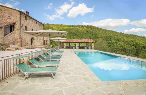 Sansepolcro House | 500 m² House ∙ 13 bedrooms ∙ 35 guests