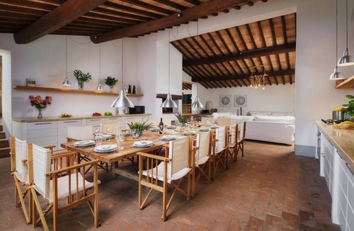 Acquapendente Villa | 500 m² Villa ∙ 6 bedrooms ∙ 14 guests