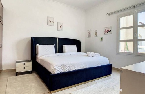 Dubai Investment Park Apartment | 5312 Lake Apartments · Spectacular One Bed in the Green Community
