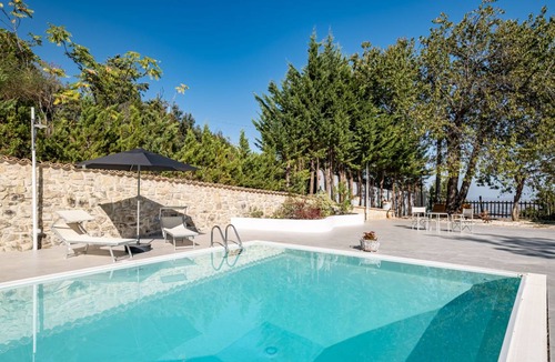 Abbateggio Apartment | 55 m² Apartment ∙ 2 bedrooms ∙ 4 guests