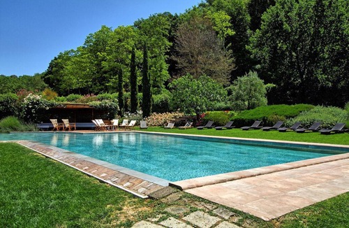 Petrognano Villa | 550 m² Villa ∙ 8 bedrooms ∙ 16 guests