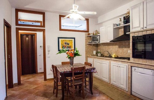 Locri Apartment | 60 m² Apartment ∙ 2 bedrooms ∙ 5 guests