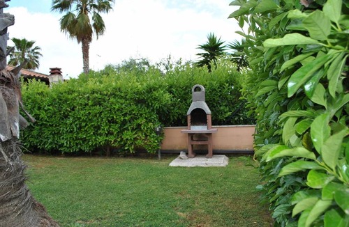 Fondi House | 60 m² House ∙ 3 bedrooms ∙ 6 guests