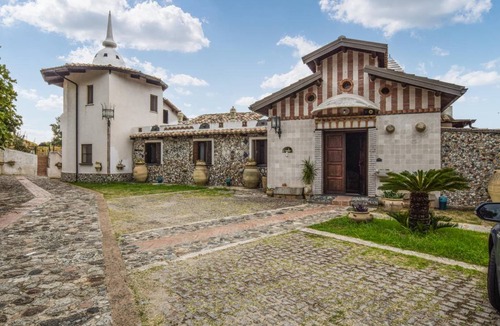 Petrizzi House | 600 m² House ∙ 7 bedrooms ∙ 20 guests