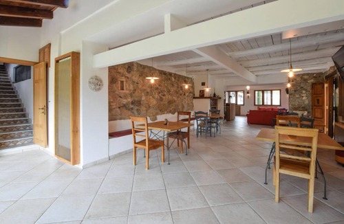 Petrizzi House | 600 m² House ∙ 7 bedrooms ∙ 20 guests