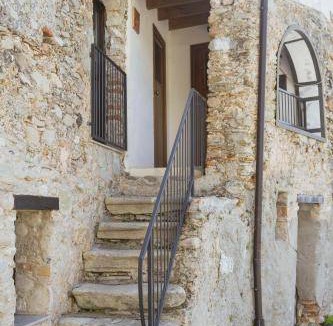 Caulonia Hotel | 66 m² Hotel ∙ 2 bedrooms ∙ 6 guests