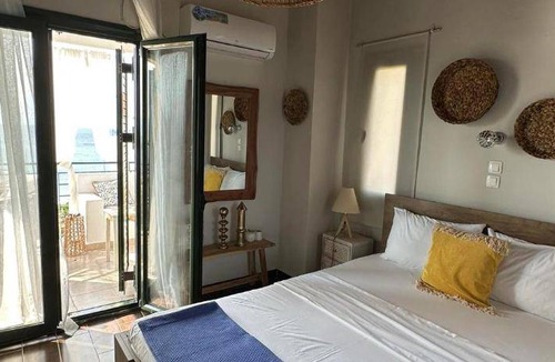 Milos House | 69 m² House ∙ 2 bedrooms ∙ 5 guests