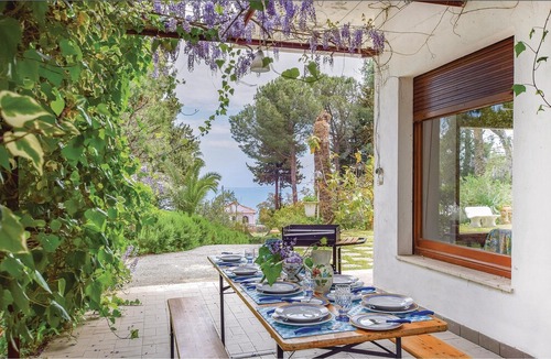 Copanello House | 7 bedroom accommodation in Stalettì
