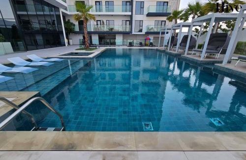 Jebel Ali Apartment | 7 By Aurora 310