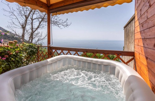 Furore House | 70 m² House ∙ 2 bedrooms ∙ 4 guests