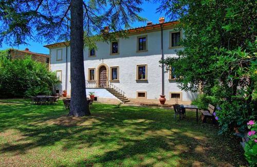 Capolona Villa | 750 m² Villa ∙ 9 bedrooms ∙ 18 guests