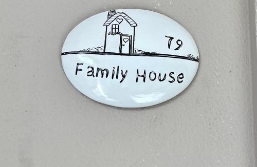San Giuseppe Vesuviano House | 79 Family House