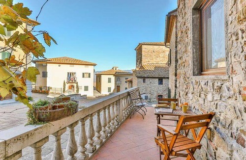 Pergine Valdarno House | 80 m² House ∙ 2 bedrooms ∙ 4 guests