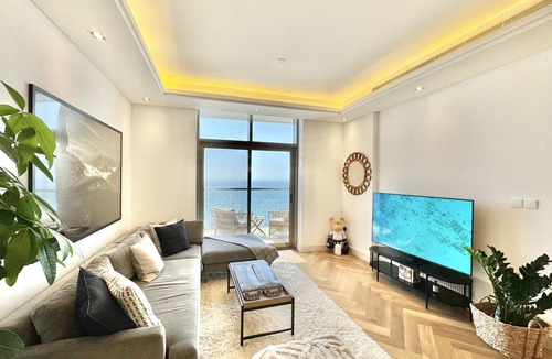 Palm Jumeirah Apartment | 90 m² Apartment ∙ 1 bedroom ∙ 2 guests
